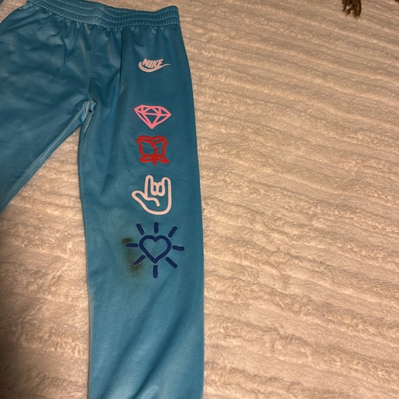 NIKE Youth, Jogger Suit, used, with stain(shown in pics). SZ 5/6 blue/multicolor - Picture 2 of 6
